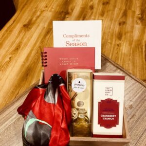 Season’s Elegance Gift Box